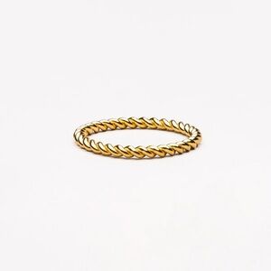Atolea Twisted Ring - Size 7 to 7.5 - New with Dust Bag